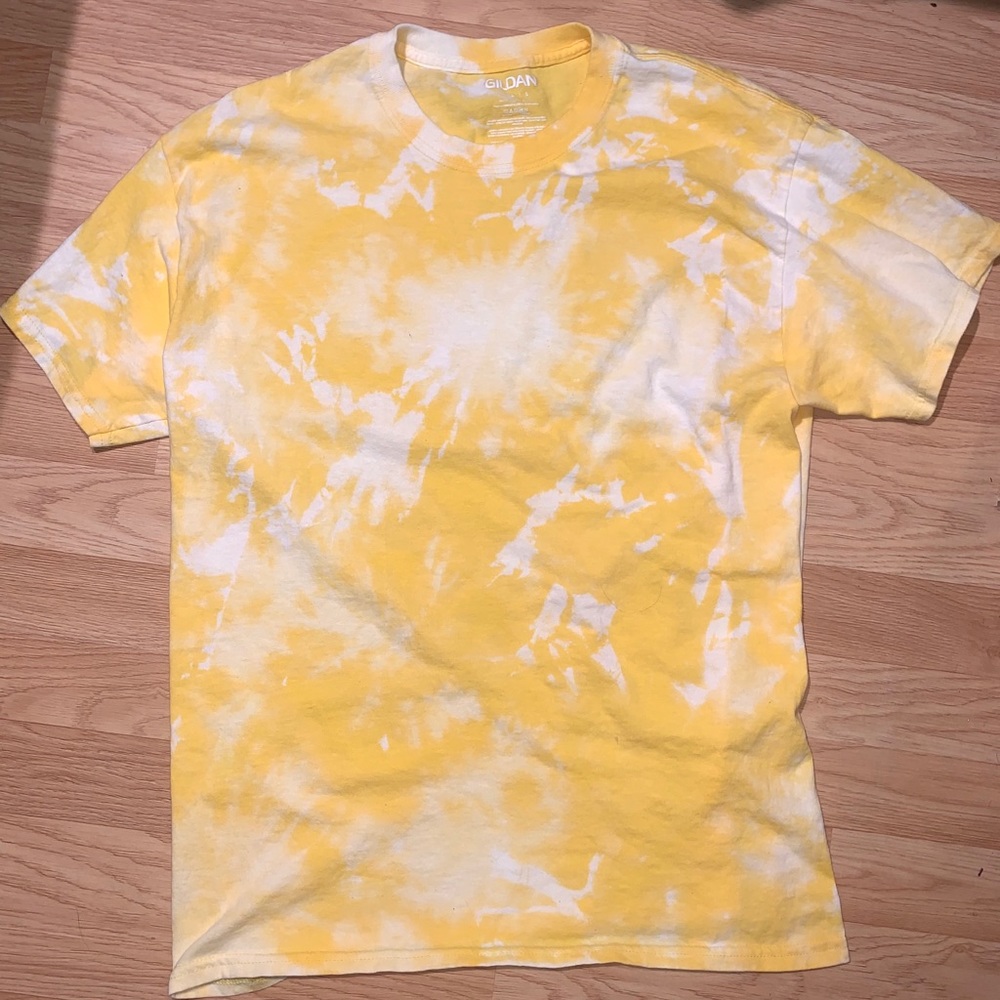 One of a Kind Yellow Marble Over Sized T-shirt